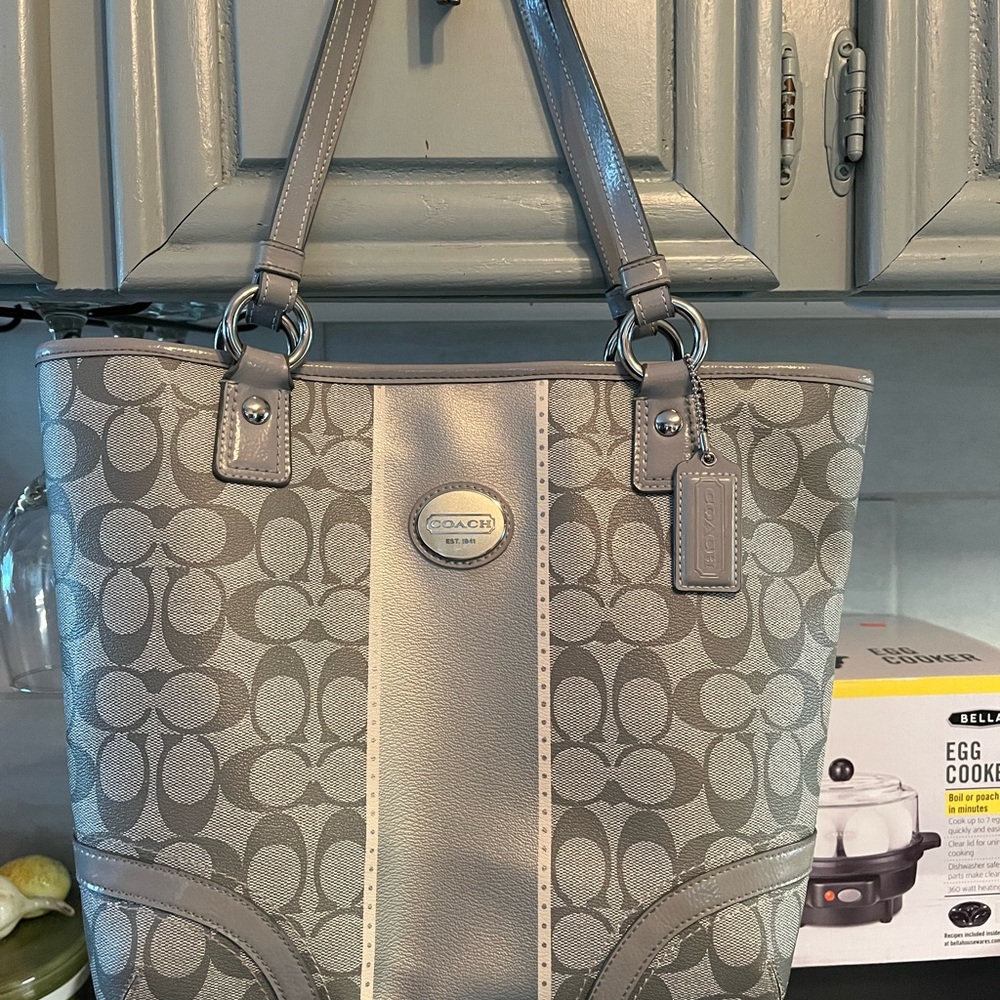 COACH Crossgrain Gray Stripe Tote Handbag F18848